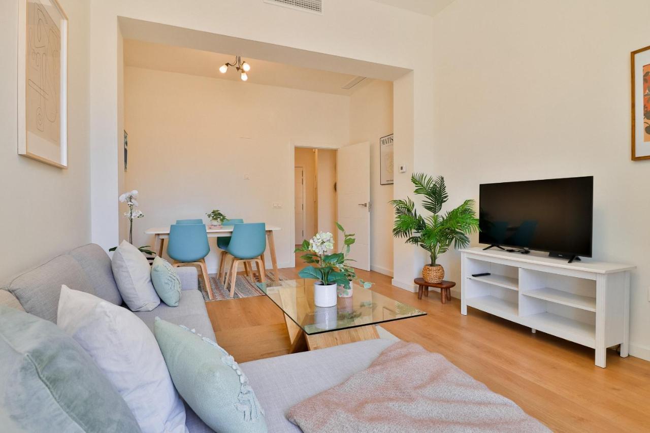 C74 - Marvelous 3 Bedroom Apartment In Historical Màlaga Exteriér fotografie
